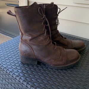 Boots Lace up Born brand